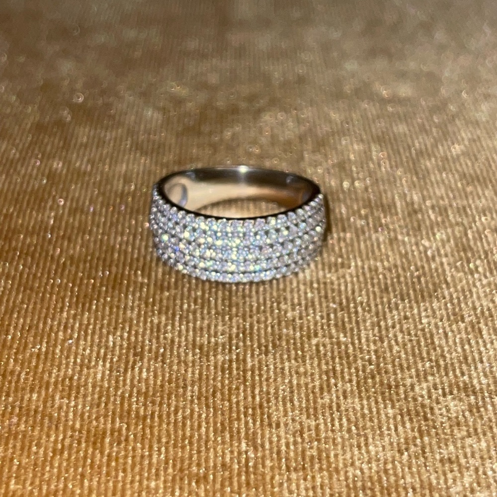 Bony levy 18k diamond ring